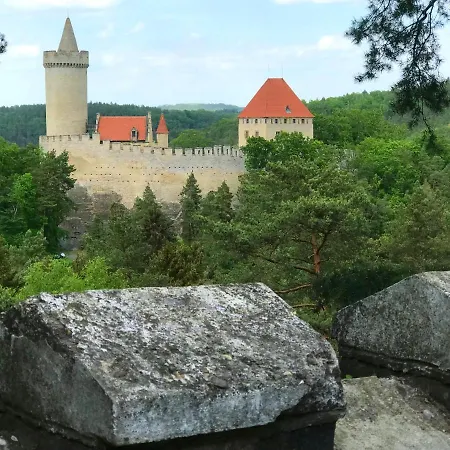 Kamenny Dum Bezdedice-machuv Kraj Ferienhaus *