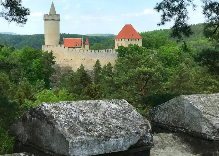 Kamenny Dum Bezdedice-machuv Kraj Feriehus *